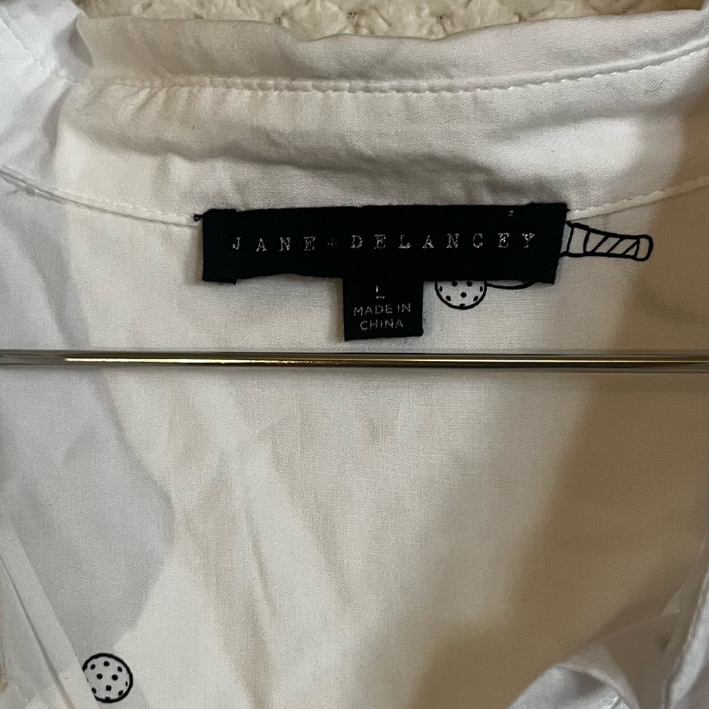 Jane and Delancey White Button Down Shirt Short Sleeves Collared Casual Large - Picture 2 of 6